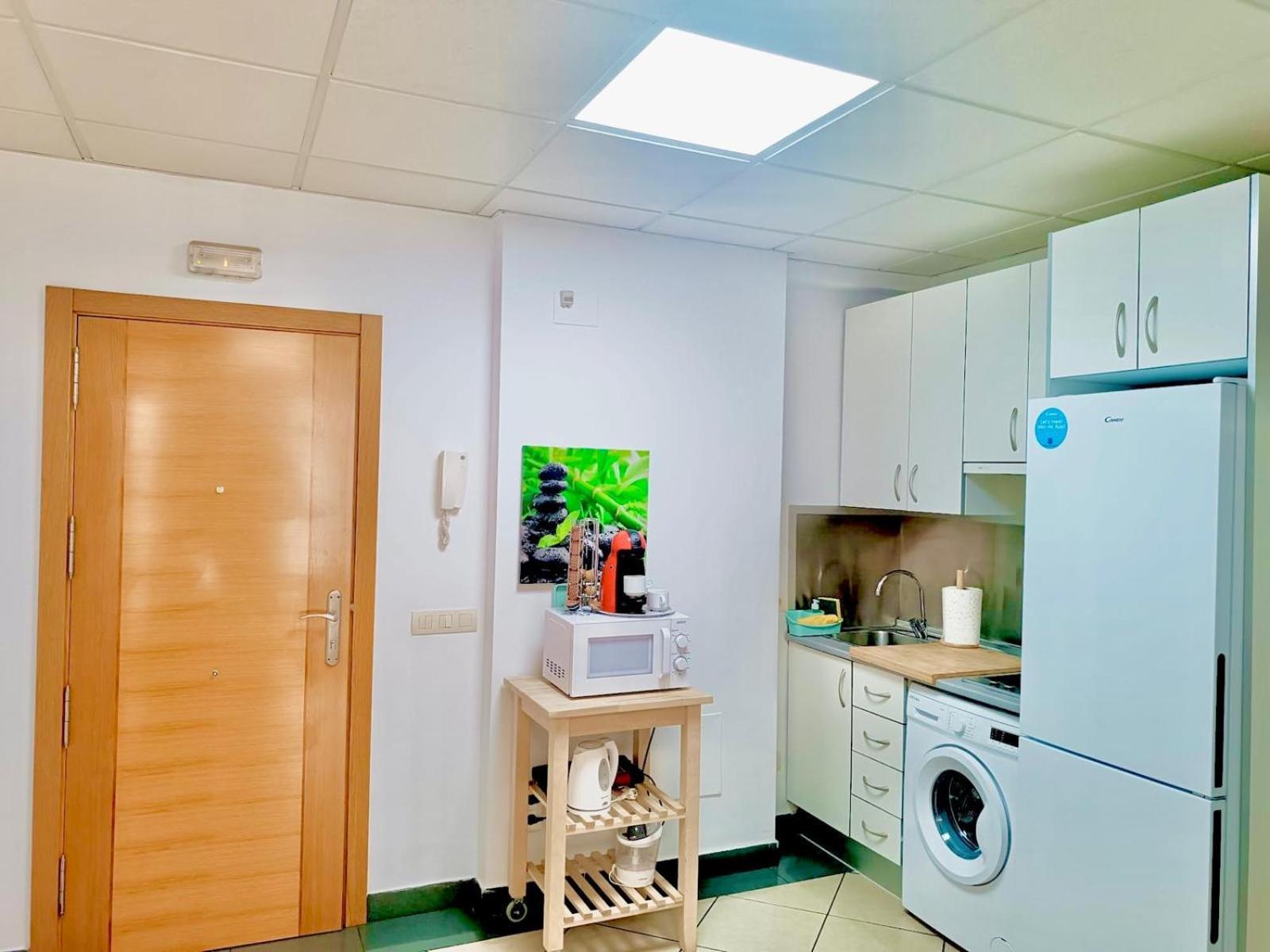 Apartamento El Bambu Cerca Del Mar Malaga Bagian luar foto
